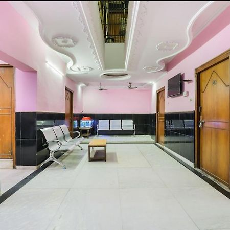 Hotel Raj Hans Dx Ню Делхи Екстериор снимка
