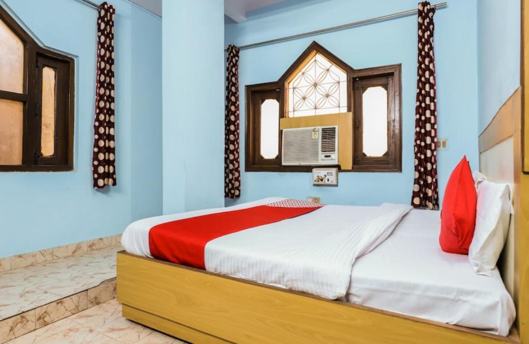 Hotel Raj Hans Dx Ню Делхи Екстериор снимка